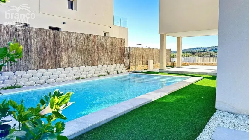 Prodej rodinného domu, Algorfa, Alicante, Španělsko, 235 m2