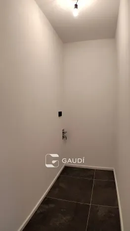 Prodej bytu 3+kk, Praha, Mezitraťová, 91 m2