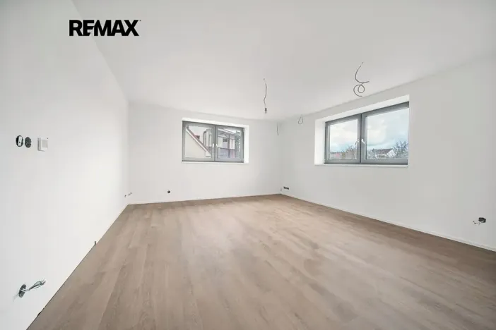 Prodej bytu 3+kk, Moravany, Květná, 103 m2