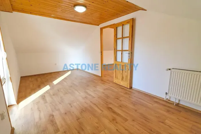 Pronájem bytu 2+kk, Praha - Satalice, Bošínská, 65 m2