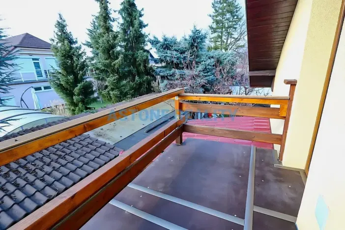 Pronájem bytu 2+kk, Praha - Satalice, Bošínská, 65 m2