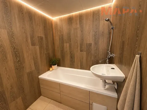 Prodej bytu 2+1, Chomutov, Skalková, 51 m2