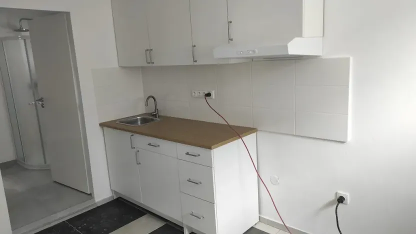 Pronájem bytu 2+kk, Cheb, Evropská, 36 m2