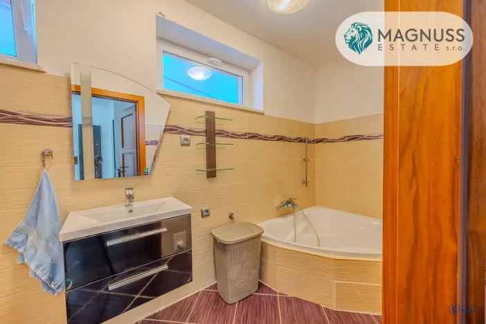 Prodej rodinného domu, Albrechtice, Jarní, 140 m2