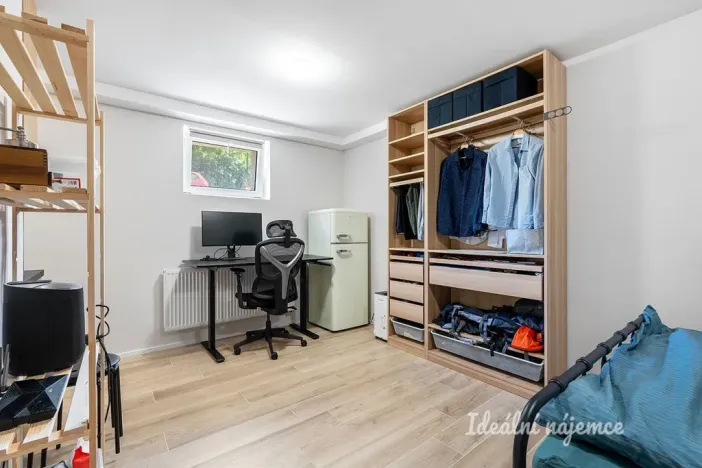 Pronájem bytu 1+kk, Vrané nad Vltavou, Nádražní, 29 m2