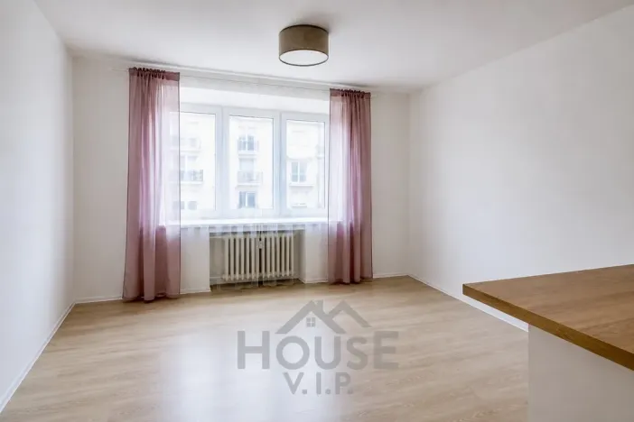 Prodej bytu 1+kk, Praha - Podolí, Dvorecké náměstí, 31 m2