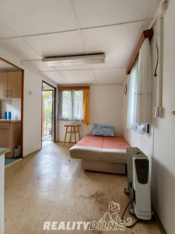 Pronájem zahrady, Praha - Dubeč, Slatiny, 781 m2