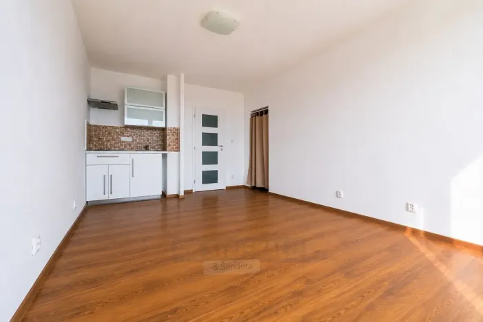 Pronájem bytu 1+kk, Praha - Modřany, Daškova, 29 m2