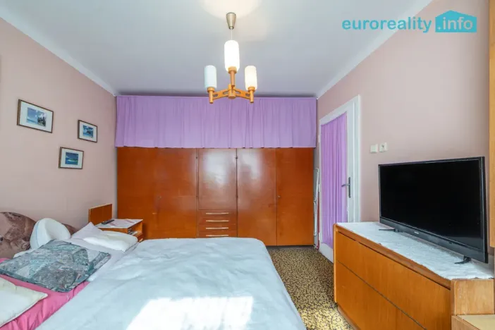 Prodej bytu 2+1, Horní Slavkov, Poštovní, 51 m2