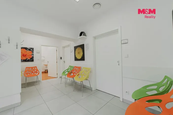 Prodej obchodního prostoru, Ostrava - Vítkovice, Kořenského, 374 m2