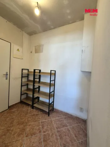 Pronájem obchodního prostoru, Oslavany, náměstí 13. prosince, 25 m2