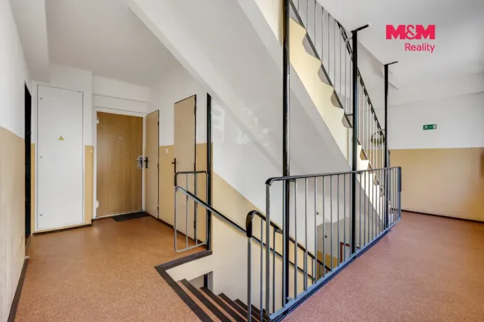 Prodej bytu 3+kk, Králův Dvůr, Pod Hájem, 76 m2