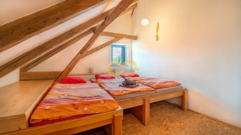 Prodej ubytování, Uzeničky - Černívsko, 590 m2