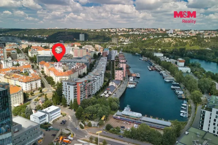 Prodej bytu 1+kk, Praha - Holešovice, U parního mlýna, 30 m2