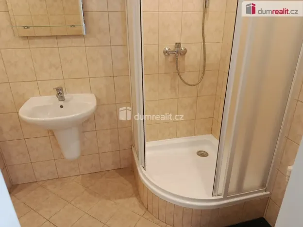 Pronájem bytu 2+kk, Praha - Nové Město, Pod Slovany, 51 m2
