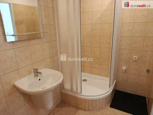 Pronájem bytu 2+kk, Praha - Nové Město, Pod Slovany, 51 m2