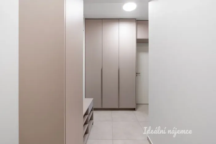 Pronájem bytu 1+kk, Praha - Čakovice, Danielova, 40 m2