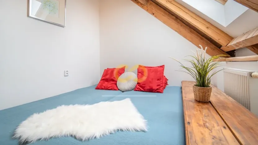 Prodej rodinného domu, Uzeničky - Černívsko, 590 m2