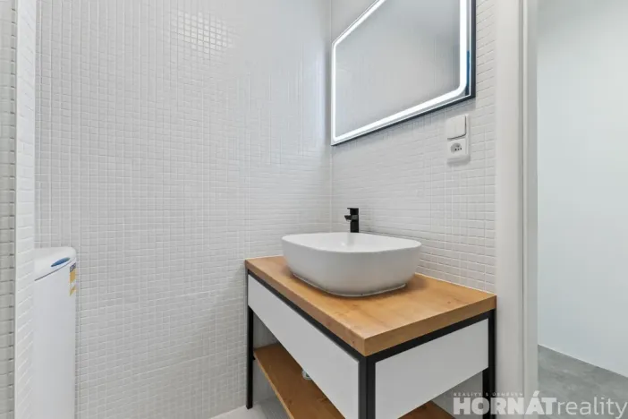 Prodej bytu 2+kk, Hostivice, Kmochova, 47 m2