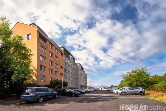 Prodej bytu 2+kk, Hostivice, Kmochova, 47 m2