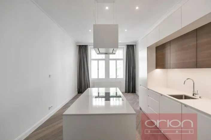 Pronájem bytu 2+kk, Praha - Vinohrady, náměstí Jiřího z Poděbrad, 54 m2