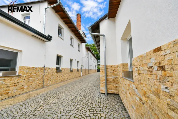 Pronájem výrobních prostor, Třebechovice pod Orebem, Týnišťská, 600 m2