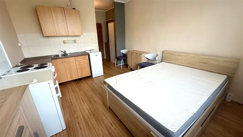 Pronájem bytu 1+kk, Cheb, Do Zátiší, 20 m2