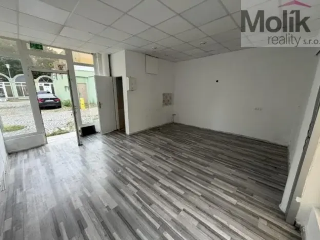 Pronájem obchodního prostoru, Most, Víta Nejedlého, 29 m2