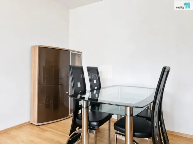 Prodej bytu 1+kk, Hradec Králové - Pražské Předměstí, Gebauerova, 37 m2