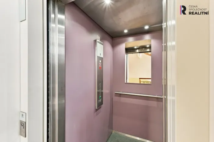 Prodej bytu 2+1, Praha - Vinohrady, Řipská, 87 m2