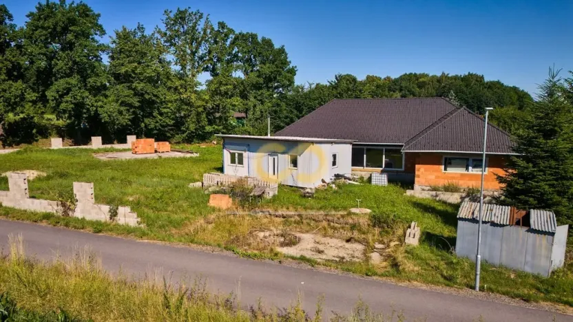 Prodej rodinného domu, Chvalovice, 180 m2