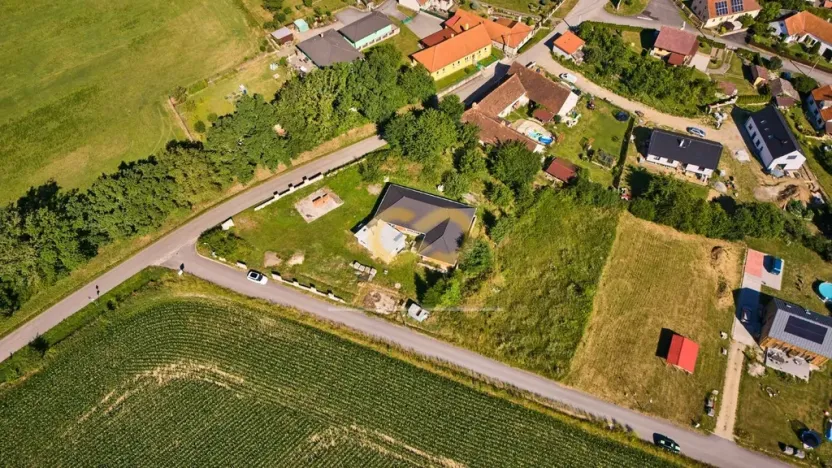 Prodej pozemku pro bydlení, Chvalovice, 3880 m2