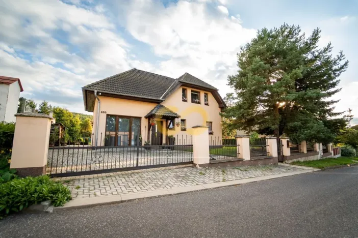 Prodej rodinného domu, Řehlovice, 160 m2