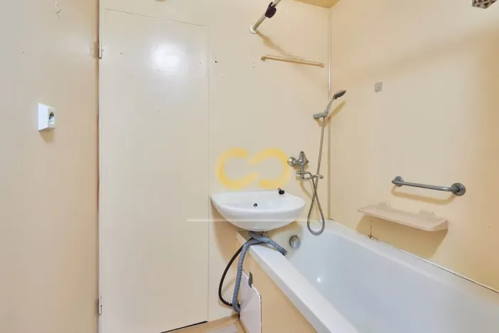 Prodej bytu 3+1, Volary, Sídl. Míru, 65 m2