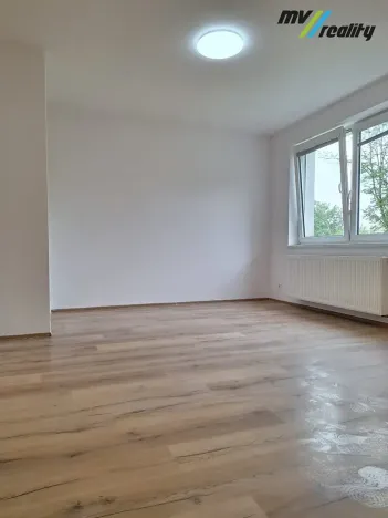 Pronájem bytu 2+kk, Milovice, Armádní, 52 m2