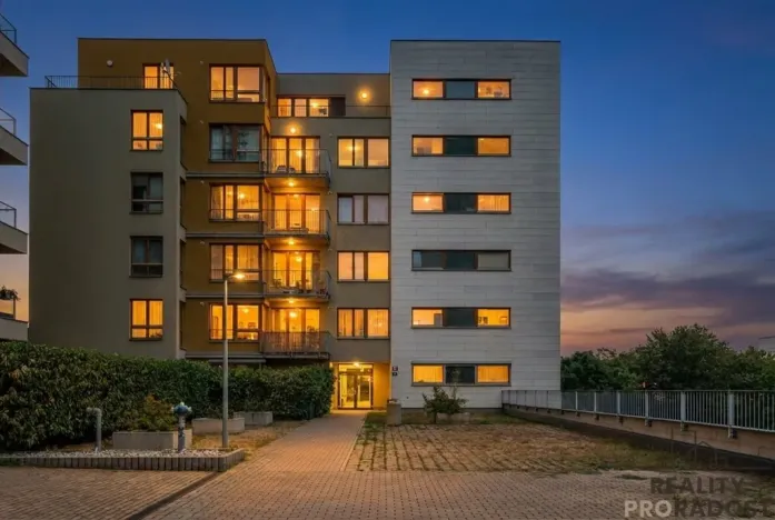 Pronájem bytu 2+kk, Praha - Vokovice, K Červenému vrchu, 63 m2