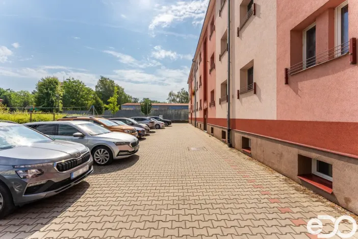 Prodej bytu 3+kk, Praha - Uhříněves, V bytovkách, 50 m2