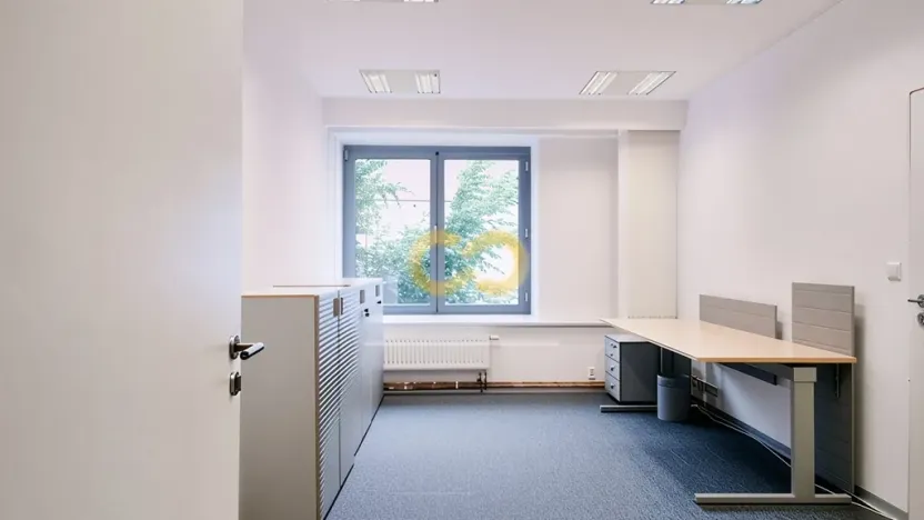 Pronájem kanceláře, Písek - Vnitřní Město, Alšovo nám., 200 m2