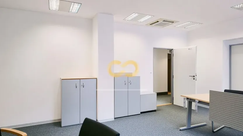 Pronájem kanceláře, Písek - Vnitřní Město, Alšovo nám., 200 m2