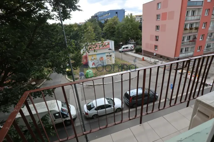 Pronájem bytu 3+1, Praha, Na stezce, 65 m2