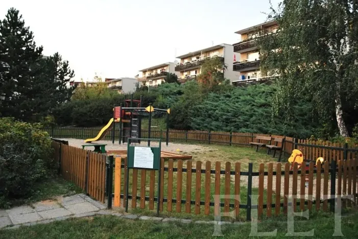 Pronájem bytu 3+1, Praha - Modřany, Hájenská, 77 m2