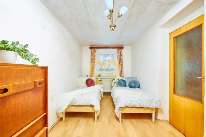 Prodej rodinného domu, Jilem, 320 m2