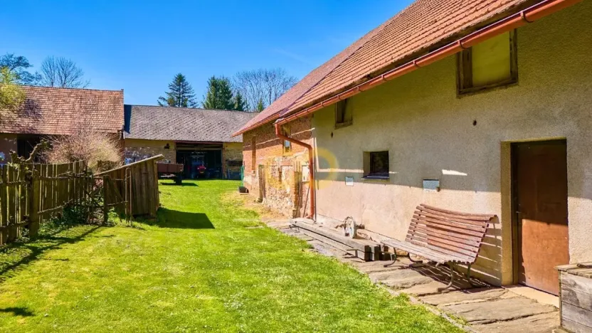 Prodej rodinného domu, Jilem, 320 m2