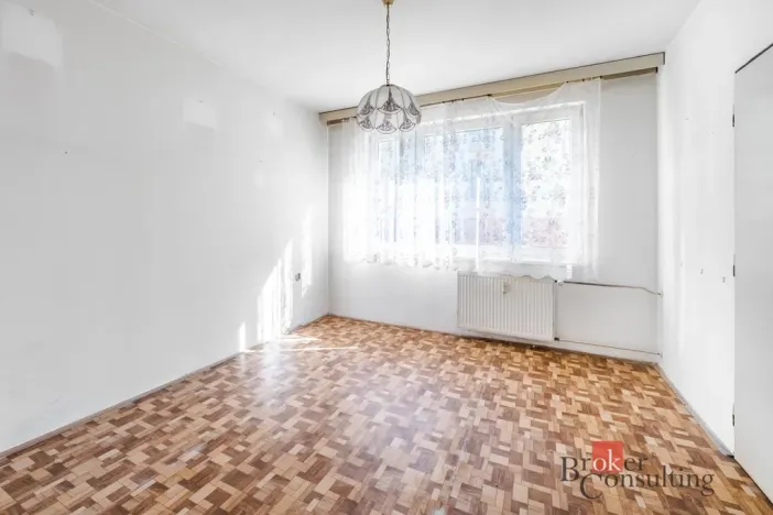 Prodej bytu 3+1, Volary, Sídl. Míru, 65 m2