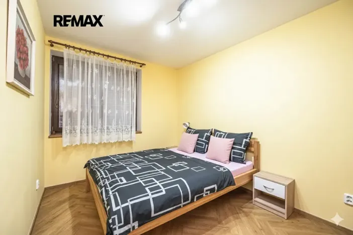 Pronájem rodinného domu, Mirošovice, Senohrabská, 150 m2