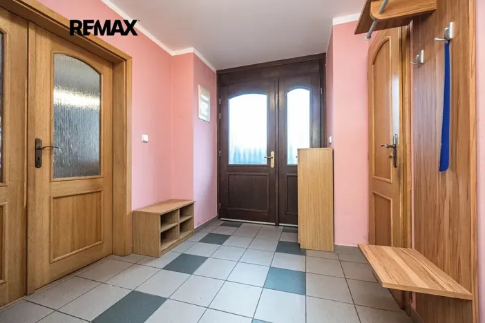 Pronájem rodinného domu, Mirošovice, Senohrabská, 150 m2