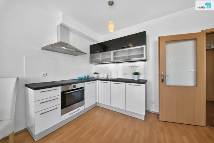 Prodej bytu 2+kk, Jesenice, V Roháči I., 58 m2