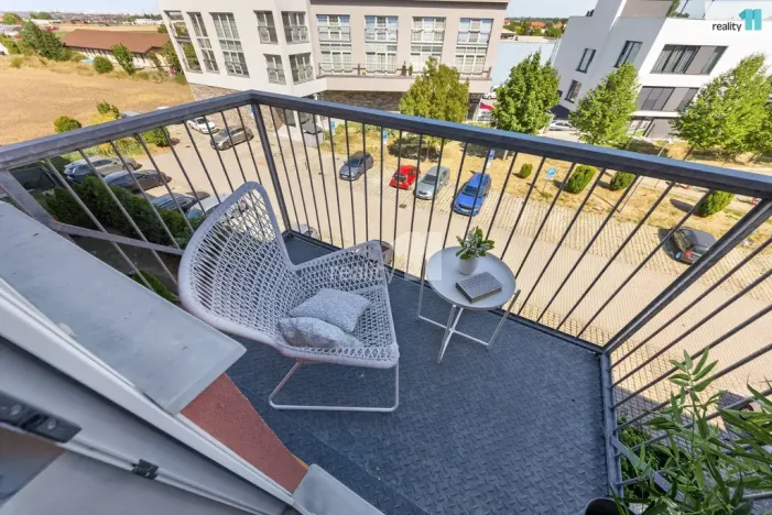 Prodej bytu 2+kk, Jesenice, V Roháči I., 58 m2