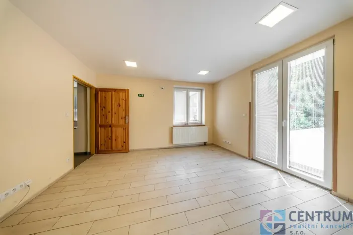 Pronájem obchodního prostoru, Tanvald - Žďár, 328 m2