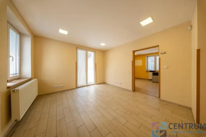 Pronájem obchodního prostoru, Tanvald - Žďár, 328 m2